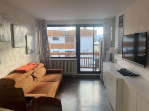 Studio cosy pour 4 à l'Alpe d'Huez, proche télécentre, commerces, terrasse sud, animaux bienvenus - FR-1-405-228 Huez